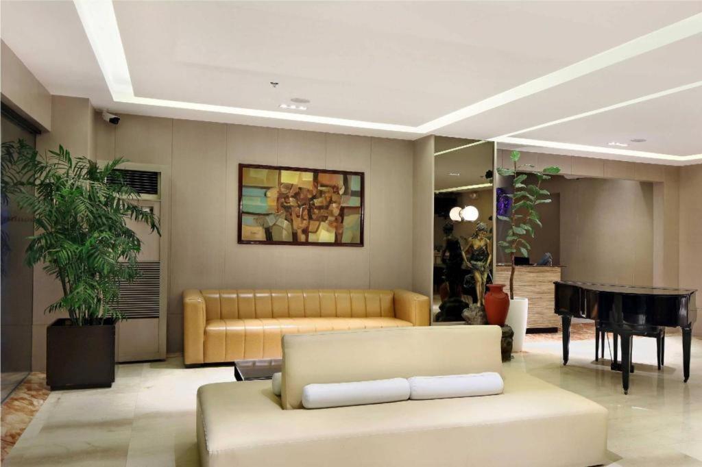 City Garden Suites Manila Eksteriør bilde