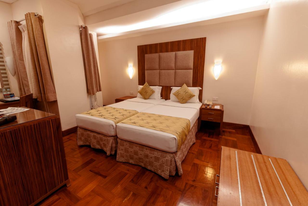 City Garden Suites Manila Eksteriør bilde